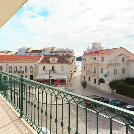 아파트 Apartamento Praia Sao Martinho Do Porto *